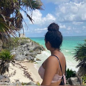 Forever 21 cropped tie back top🤩